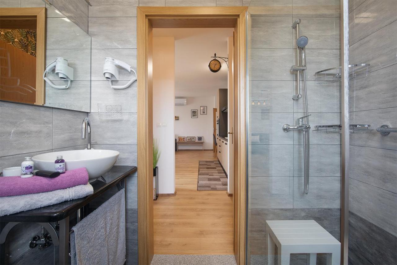Apartment Little Gallery **** Rovinj Exterior foto